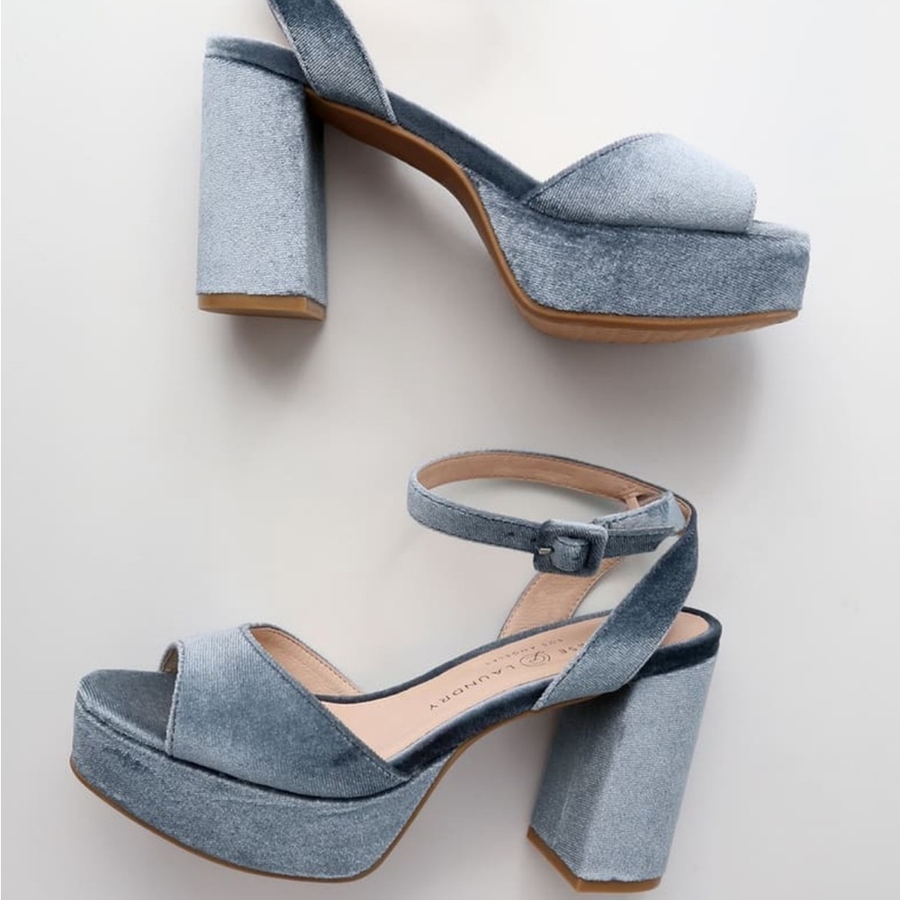 NEVER WORN Chinese Laundry Theresa Suede Heel